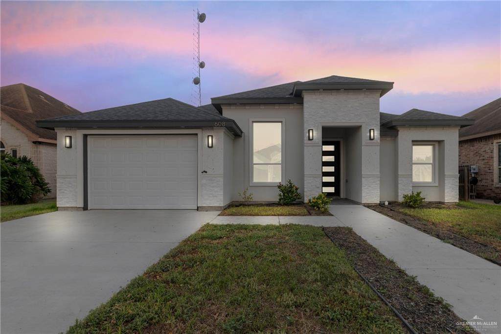 608 Tierra Prometida - Photo 1