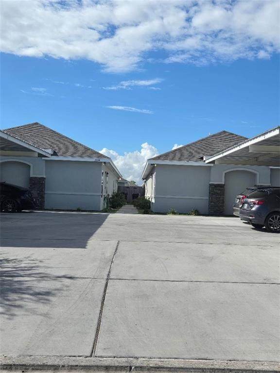 2104 Stauffer - Photo 1
