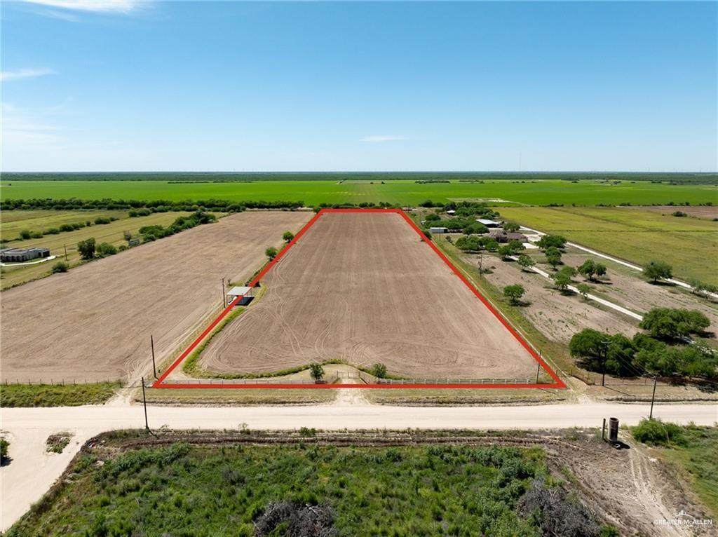 22643 Iowa - Photo 1