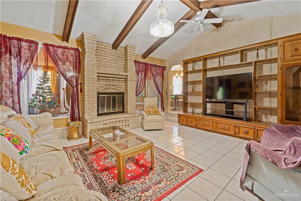 https://bt-photos.global.ssl.fastly.net/mcallen/orig_boomver_1_482696-2.jpg