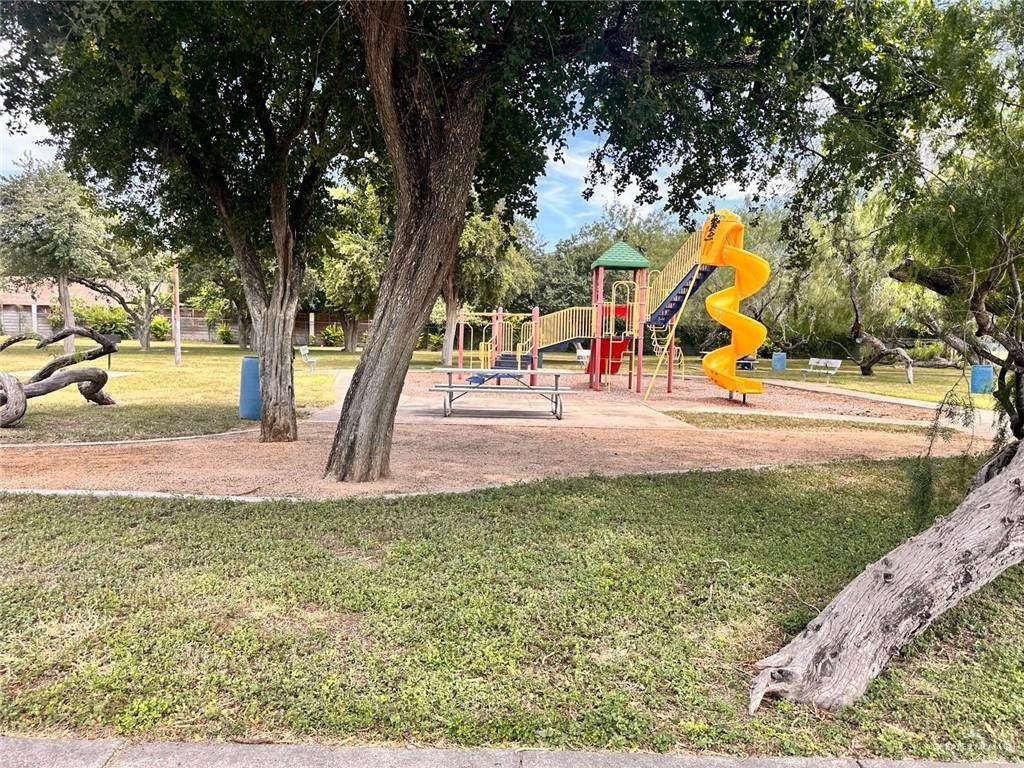 https://bt-photos.global.ssl.fastly.net/mcallen/orig_boomver_1_483015-2.jpg