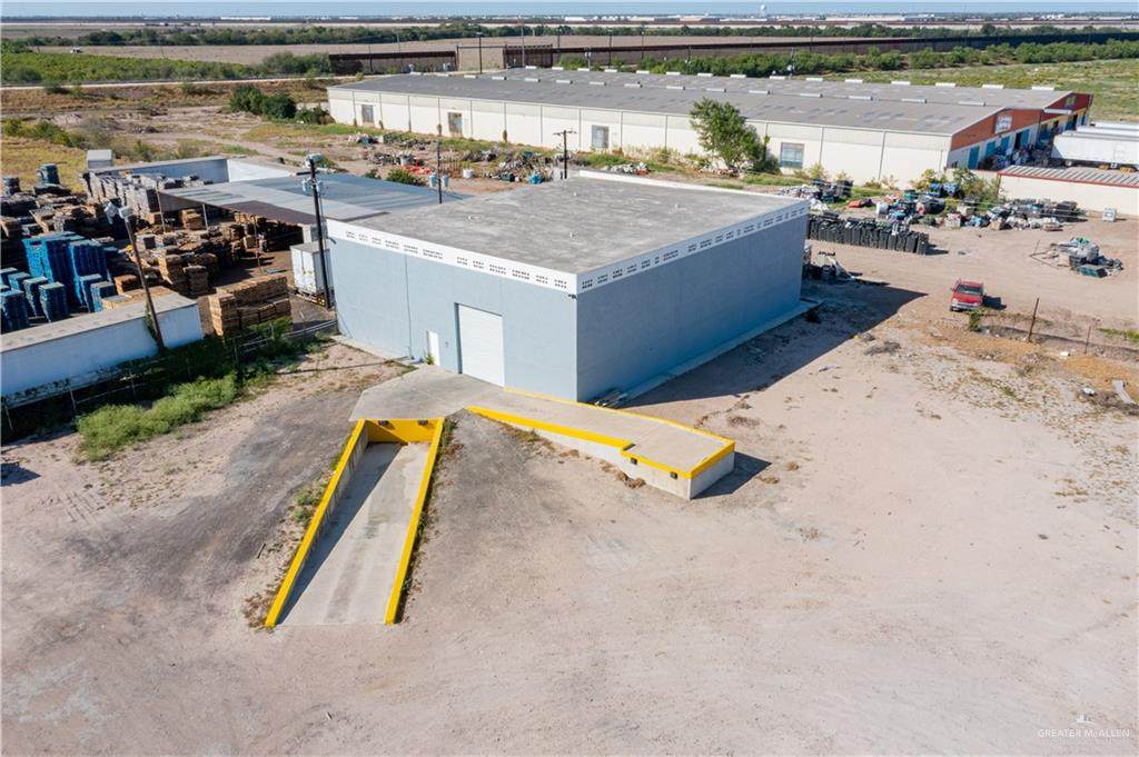 2700 International - Photo 1