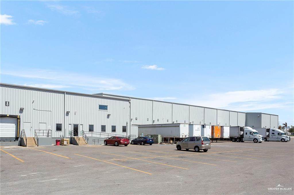 701 Trinity - Photo 1