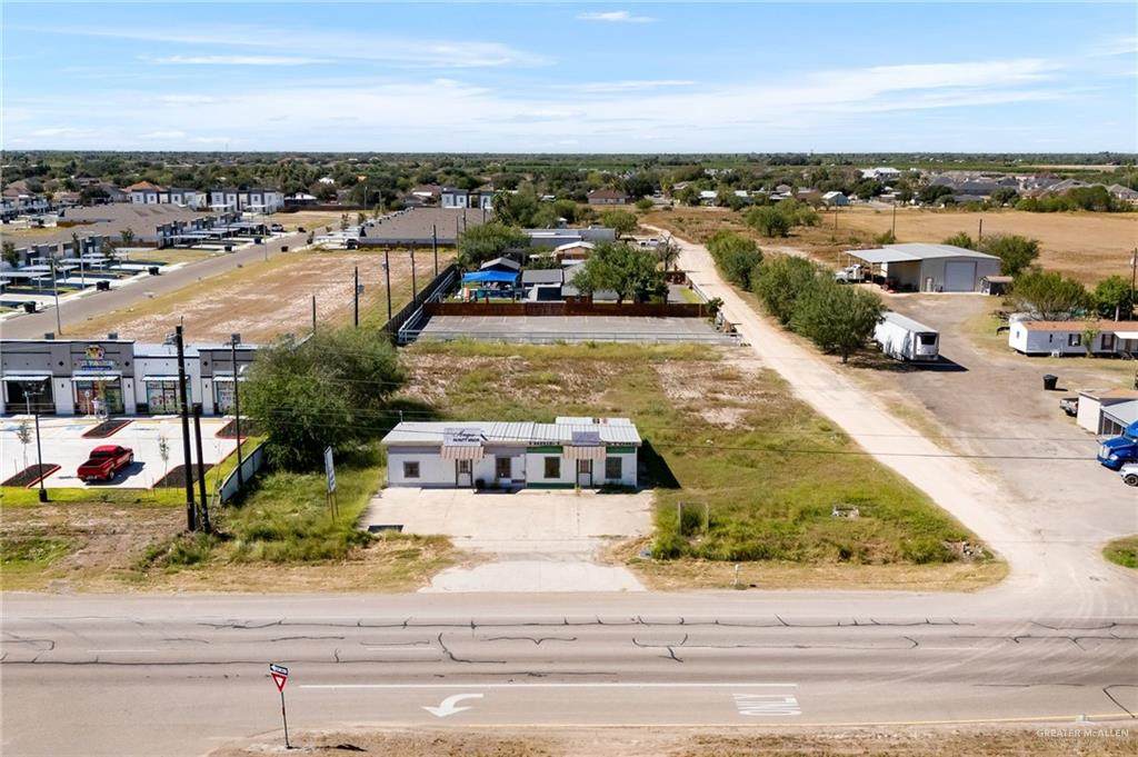701 Conway - Photo 1