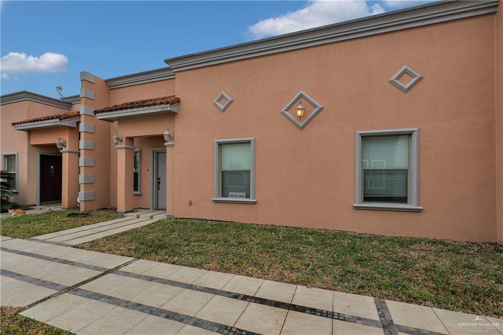 2924 Allen - Photo 1