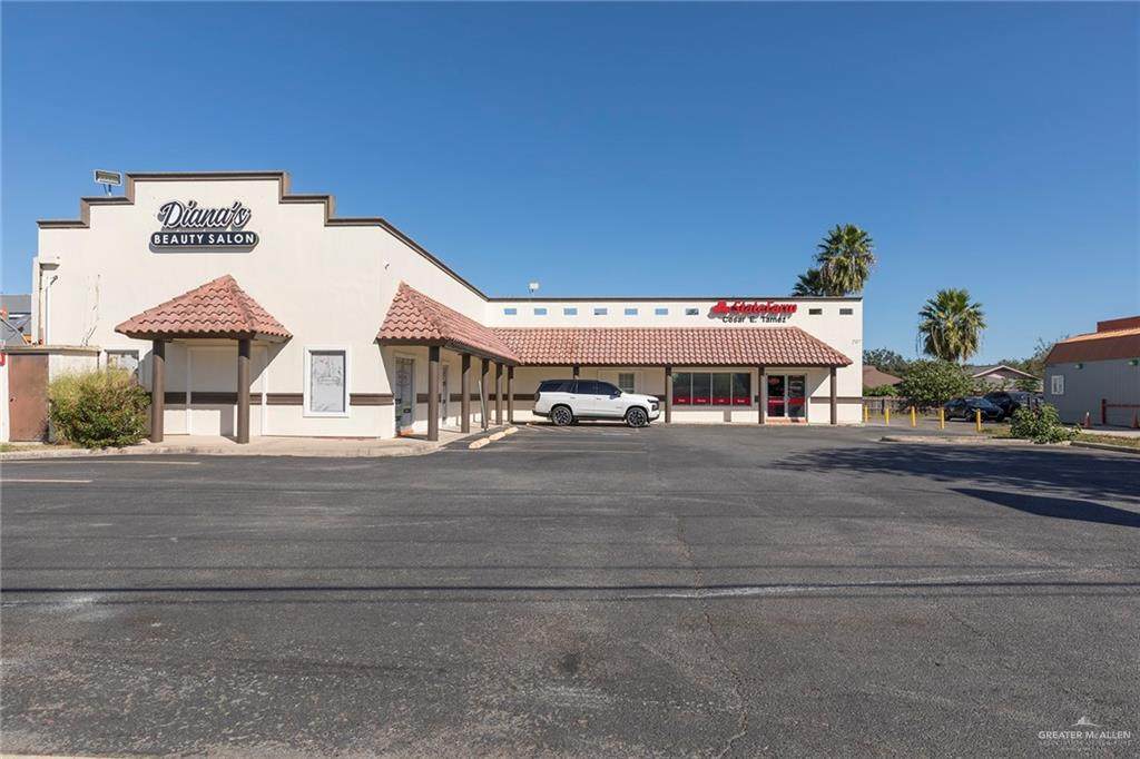 2117 University - Photo 1