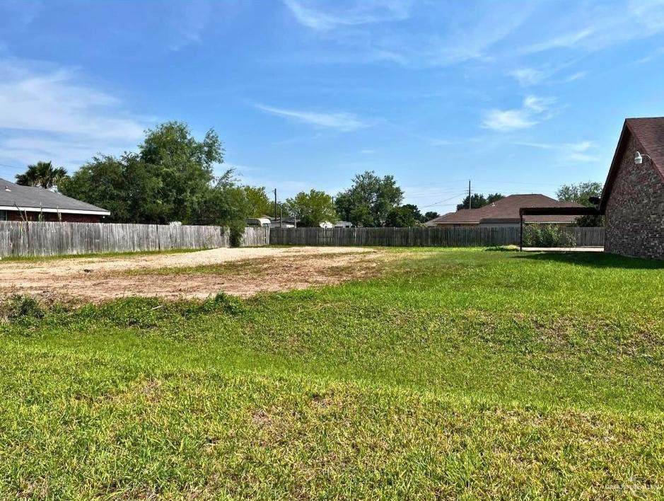 1109 Eisenhower - Photo 1