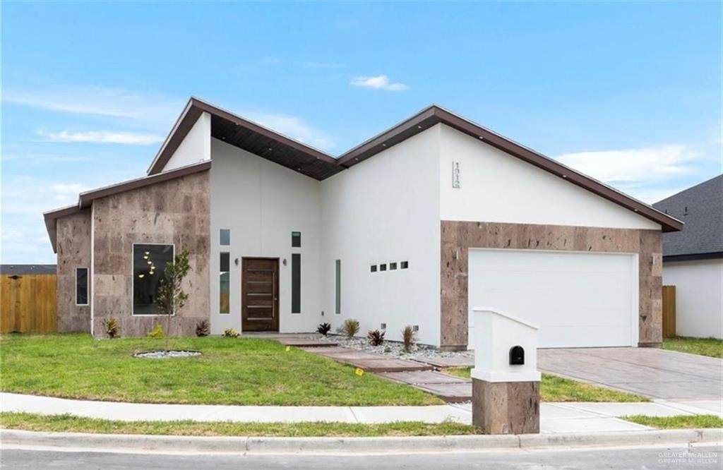 1912 Ridgeway - Photo 1