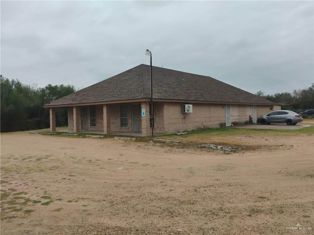 2701 El Barquito - Photo 1