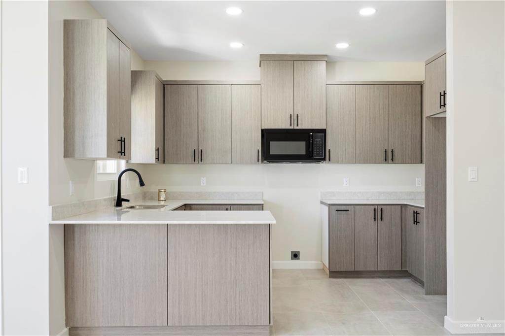 https://bt-photos.global.ssl.fastly.net/mcallen/orig_boomver_1_491543-2.jpg