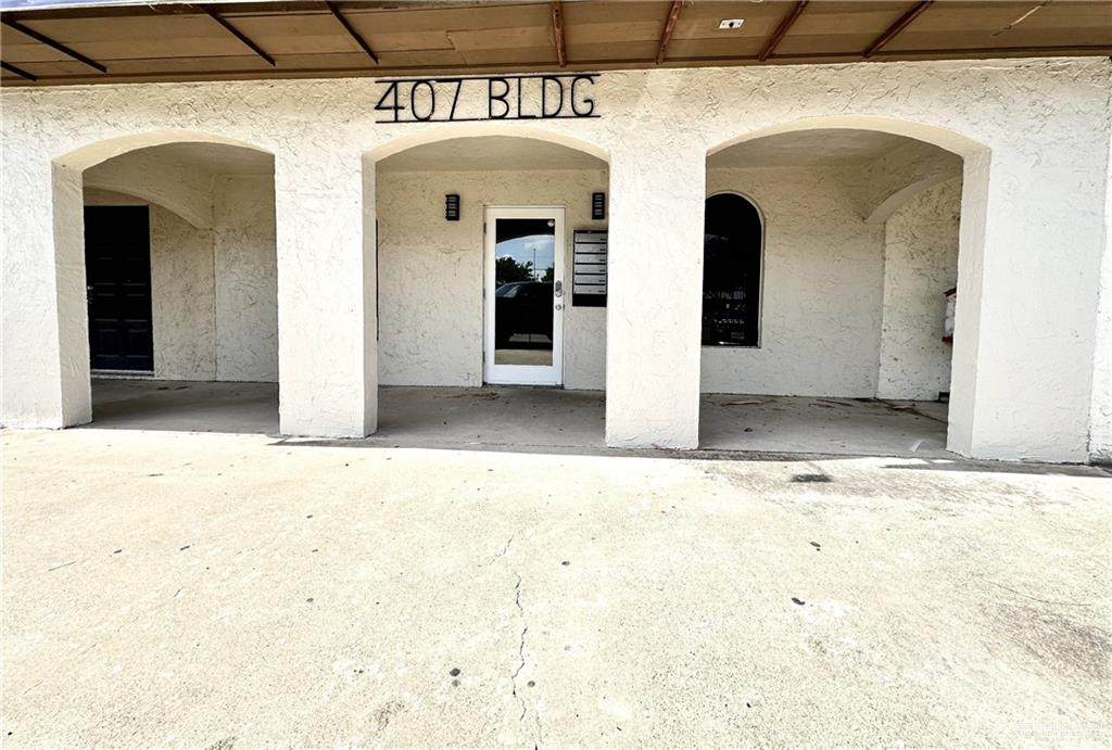 407 Nolana - Photo 1