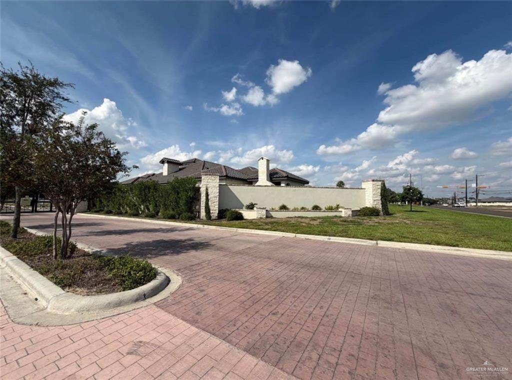 https://bt-photos.global.ssl.fastly.net/mcallen/orig_boomver_1_491644-2.jpg