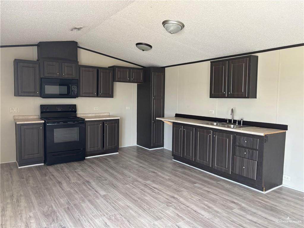 https://bt-photos.global.ssl.fastly.net/mcallen/orig_boomver_1_491728-2.jpg