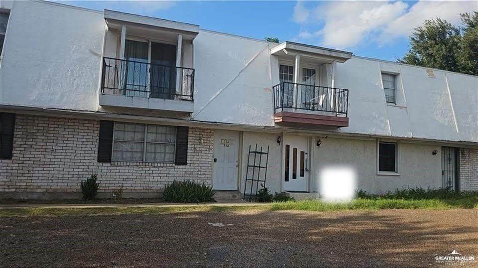 712 Toronto - Photo 1