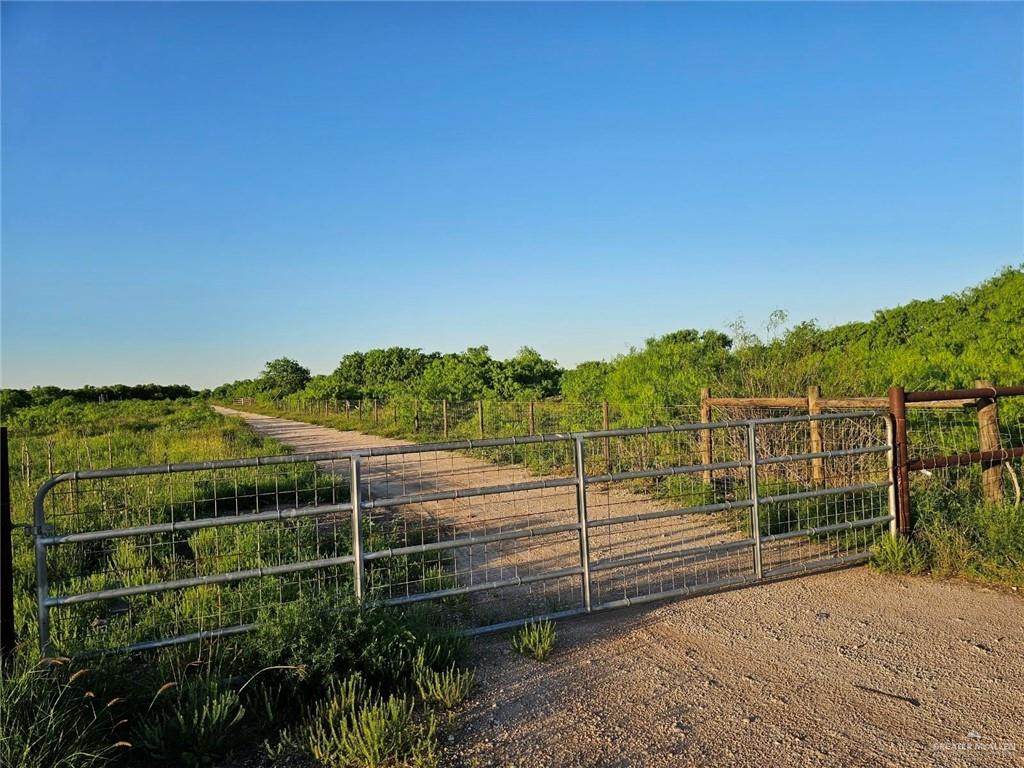 26447 Fm 2058 - Photo 1