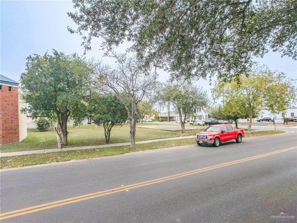 https://bt-photos.global.ssl.fastly.net/mcallen/orig_boomver_1_493019-2.jpg