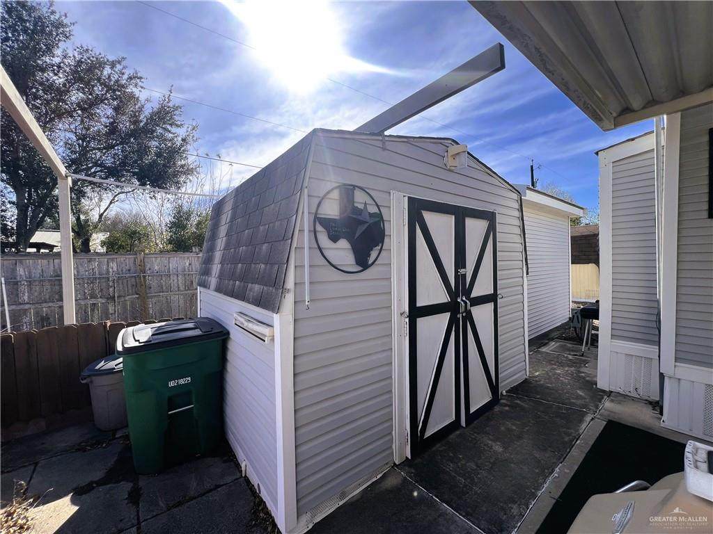 https://bt-photos.global.ssl.fastly.net/mcallen/orig_boomver_1_493387-2.jpg