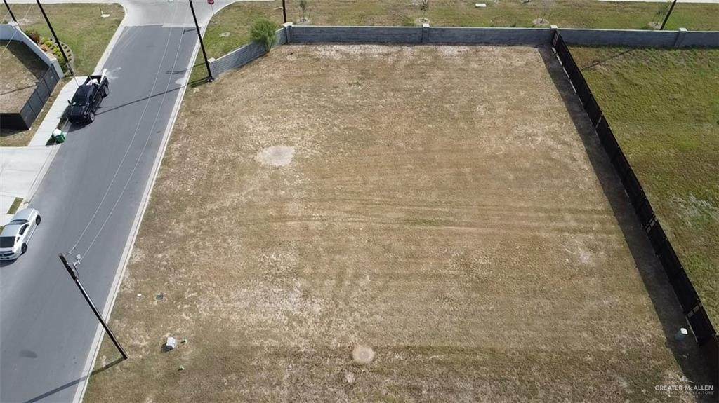 1506 Danielle - Photo 1