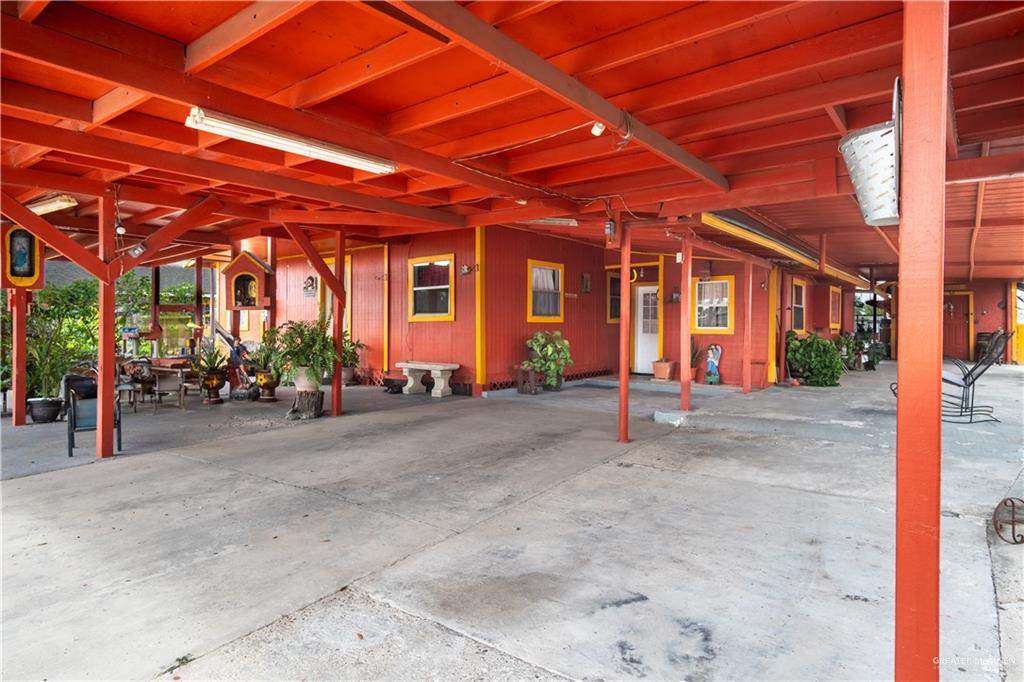 211 Monica - Photo 1