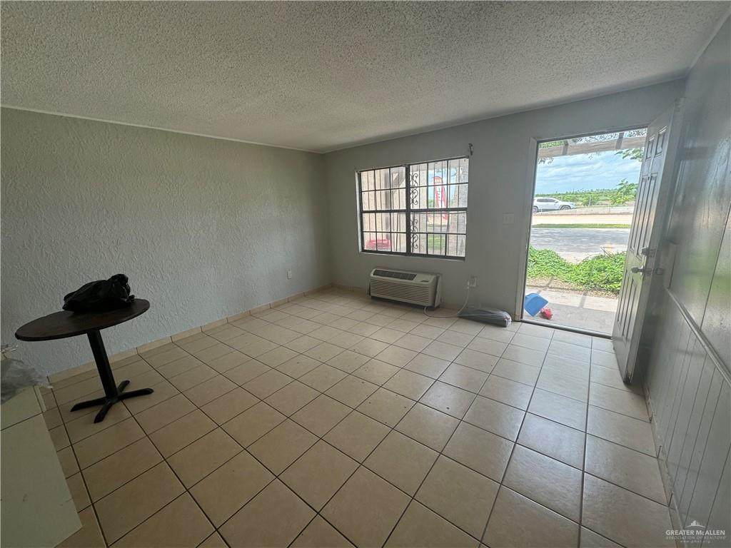 https://bt-photos.global.ssl.fastly.net/mcallen/orig_boomver_1_493583-2.jpg