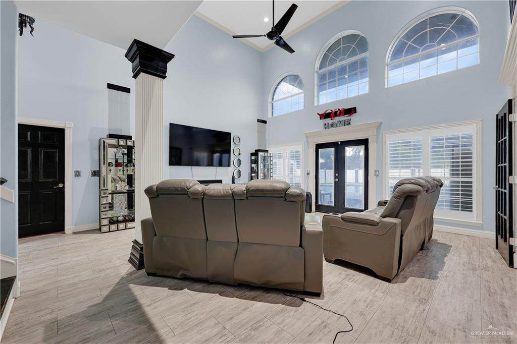 https://bt-photos.global.ssl.fastly.net/mcallen/orig_boomver_1_493587-2.jpg