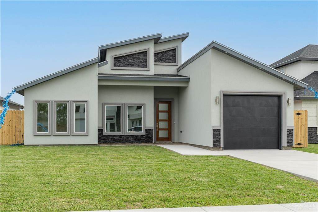 613 Tower Oak - Photo 1