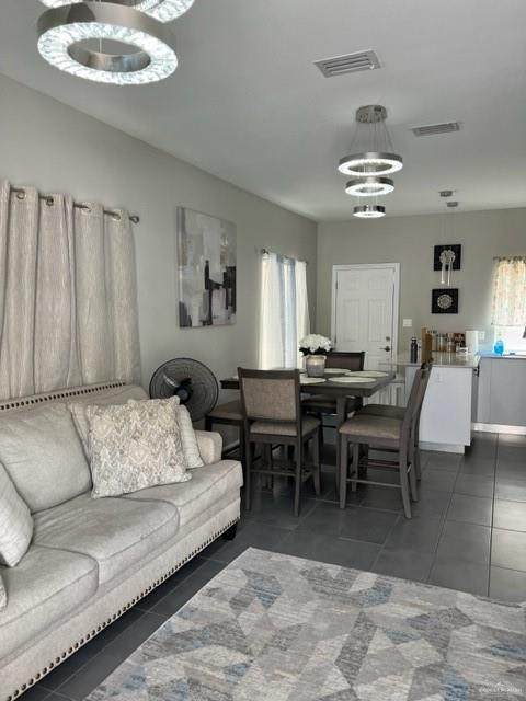 https://bt-photos.global.ssl.fastly.net/mcallen/orig_boomver_1_494754-2.jpg