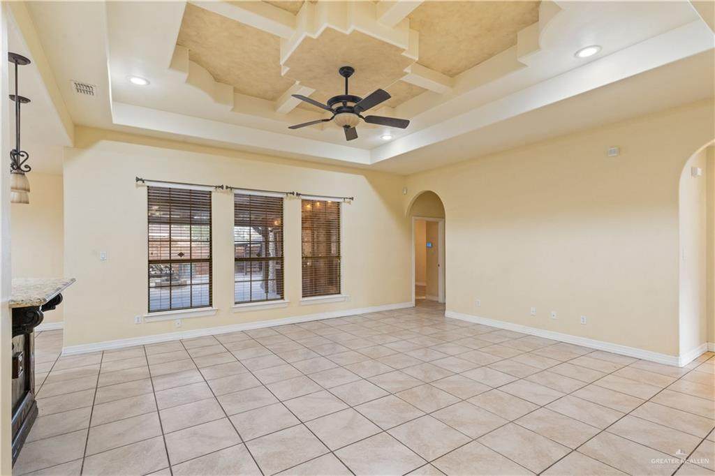 https://bt-photos.global.ssl.fastly.net/mcallen/orig_boomver_1_494857-2.jpg