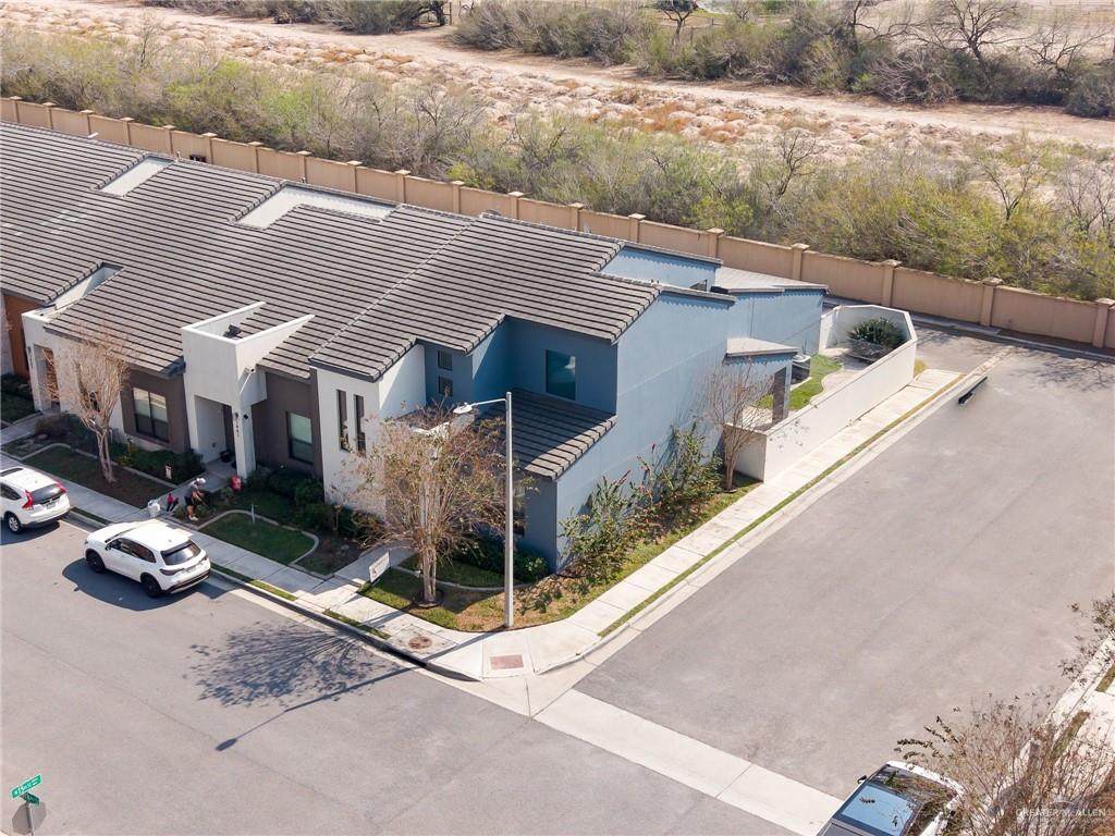 https://bt-photos.global.ssl.fastly.net/mcallen/orig_boomver_1_495100-2.jpg