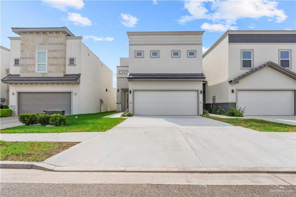 2312 Corales - Photo 1