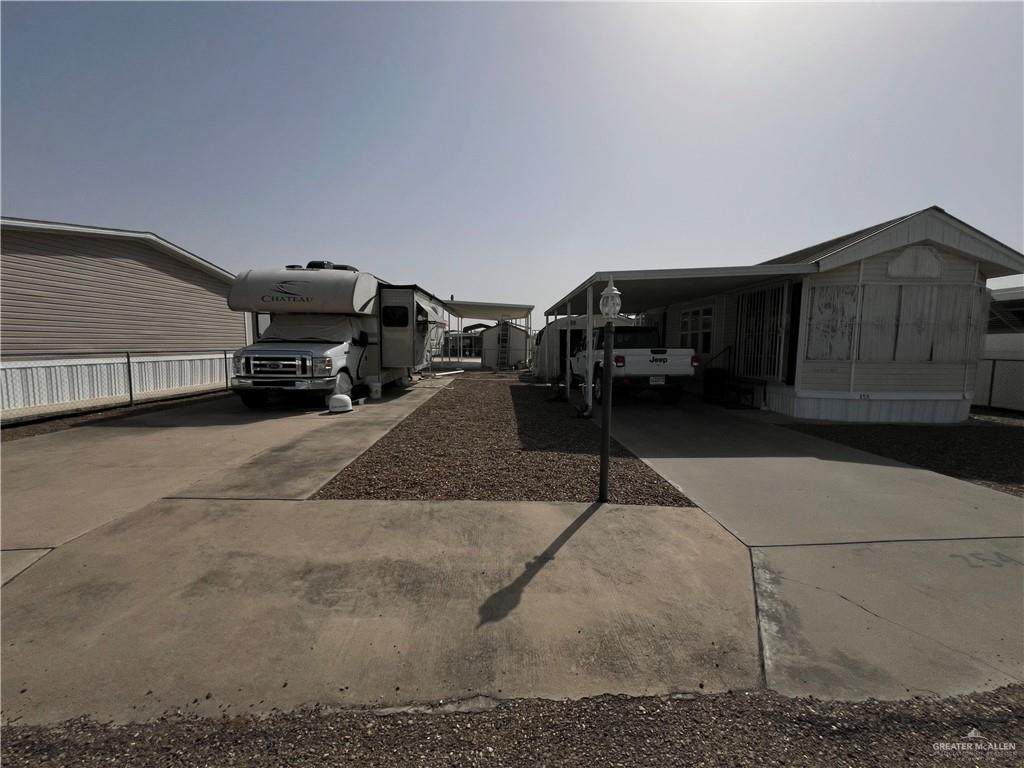 215 Valley View - Photo 1