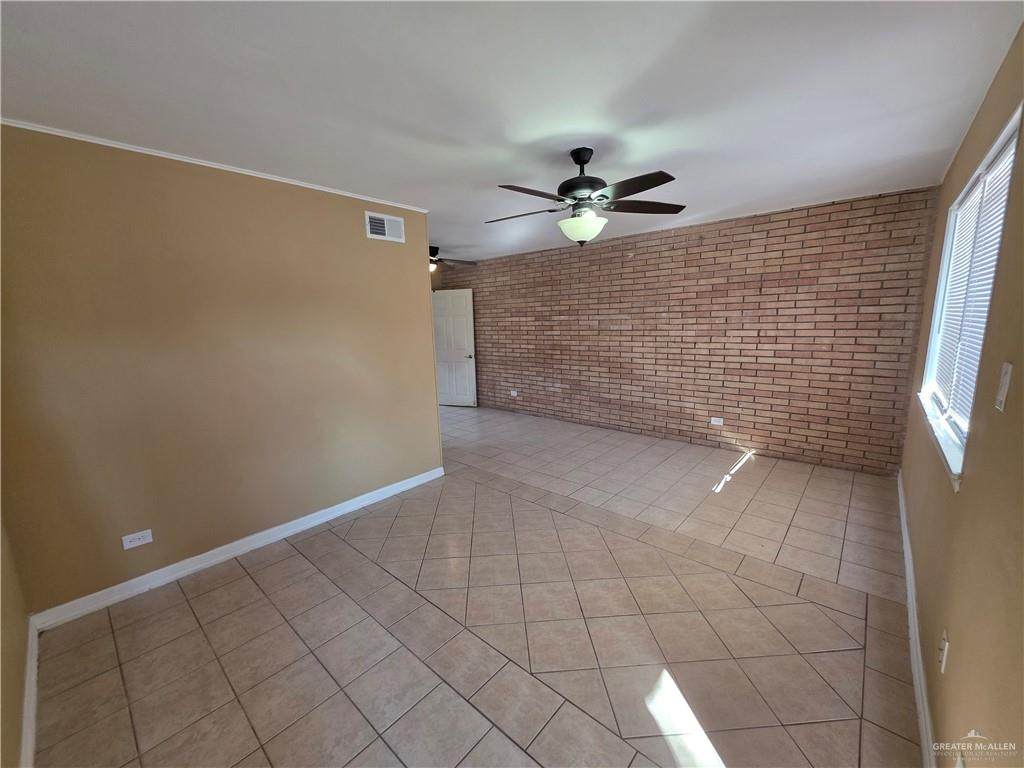 https://bt-photos.global.ssl.fastly.net/mcallen/orig_boomver_1_497089-2.jpg
