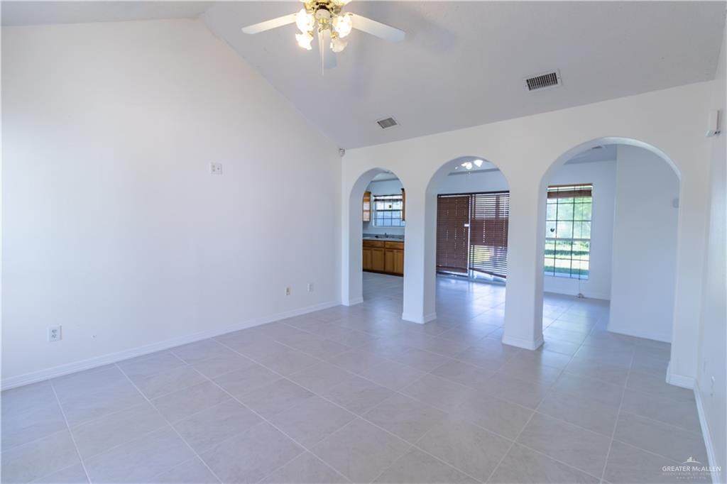https://bt-photos.global.ssl.fastly.net/mcallen/orig_boomver_1_497355-2.jpg