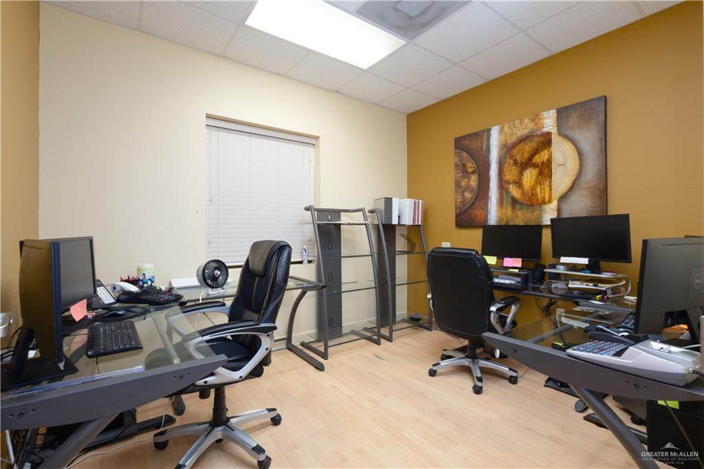 https://bt-photos.global.ssl.fastly.net/mcallen/orig_boomver_1_497687-2.jpg