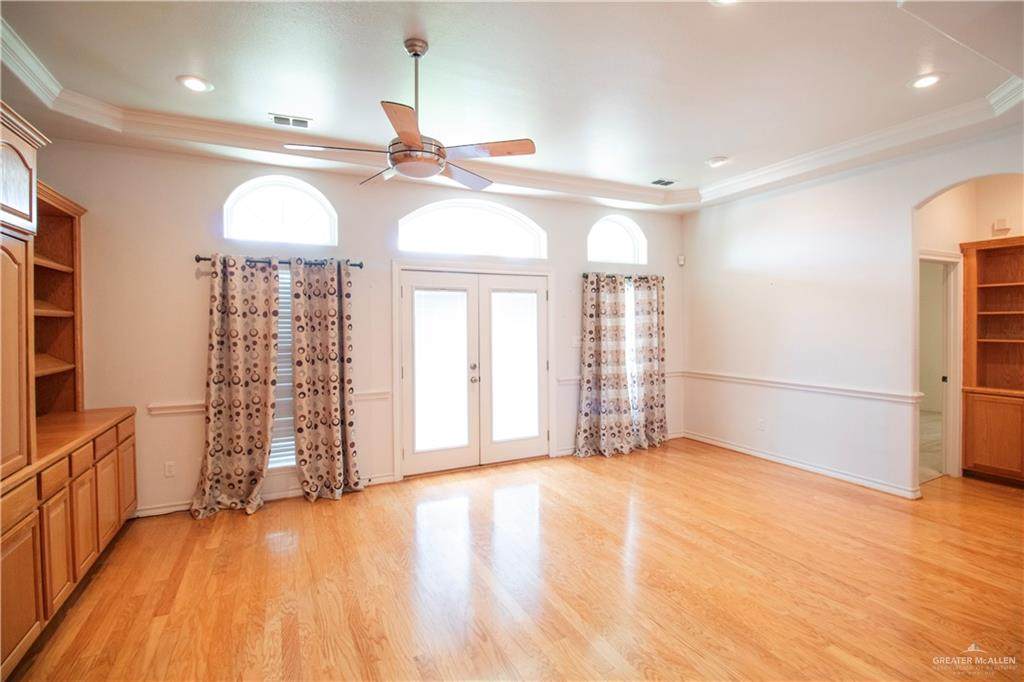 https://bt-photos.global.ssl.fastly.net/mcallen/orig_boomver_1_498049-2.jpg