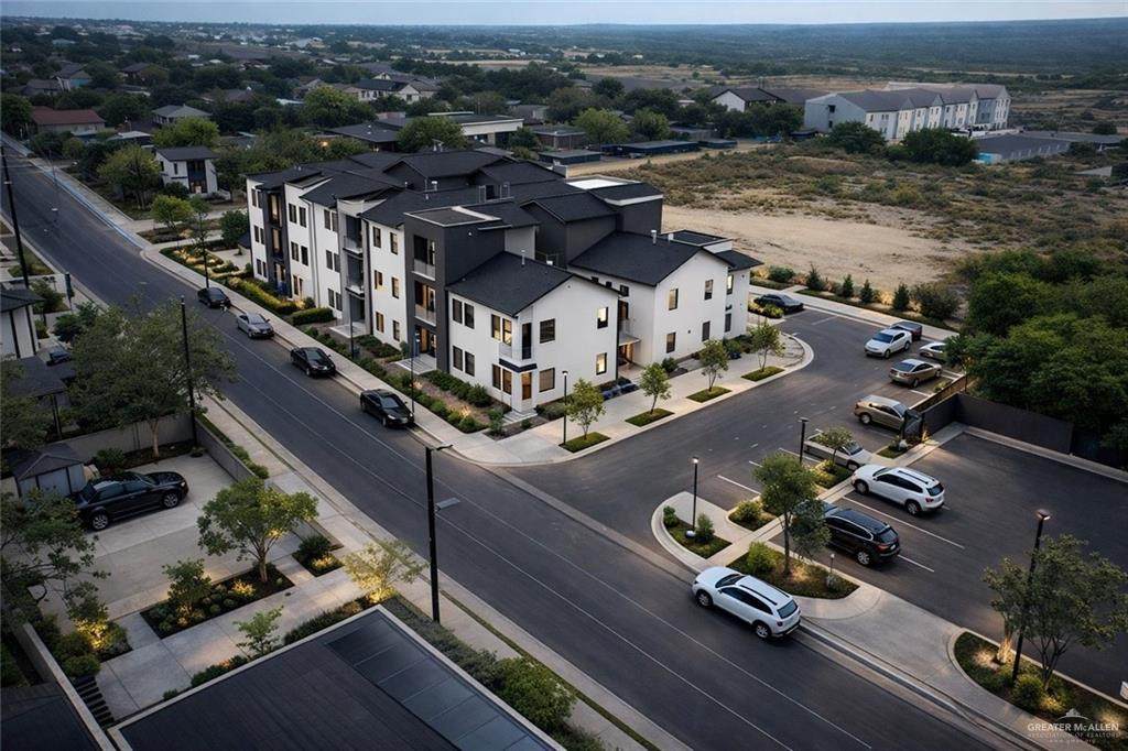 https://bt-photos.global.ssl.fastly.net/mcallen/orig_boomver_1_498365-2.jpg