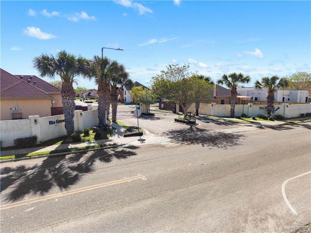 https://bt-photos.global.ssl.fastly.net/mcallen/orig_boomver_1_498680-2.jpg
