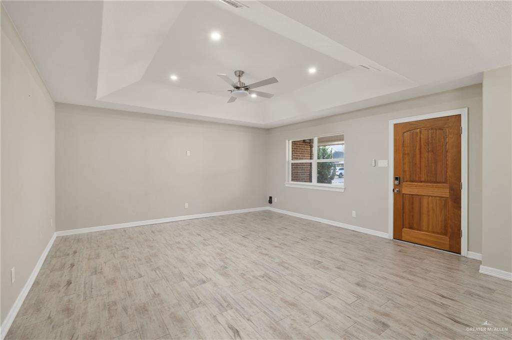 https://bt-photos.global.ssl.fastly.net/mcallen/orig_boomver_1_498714-2.jpg