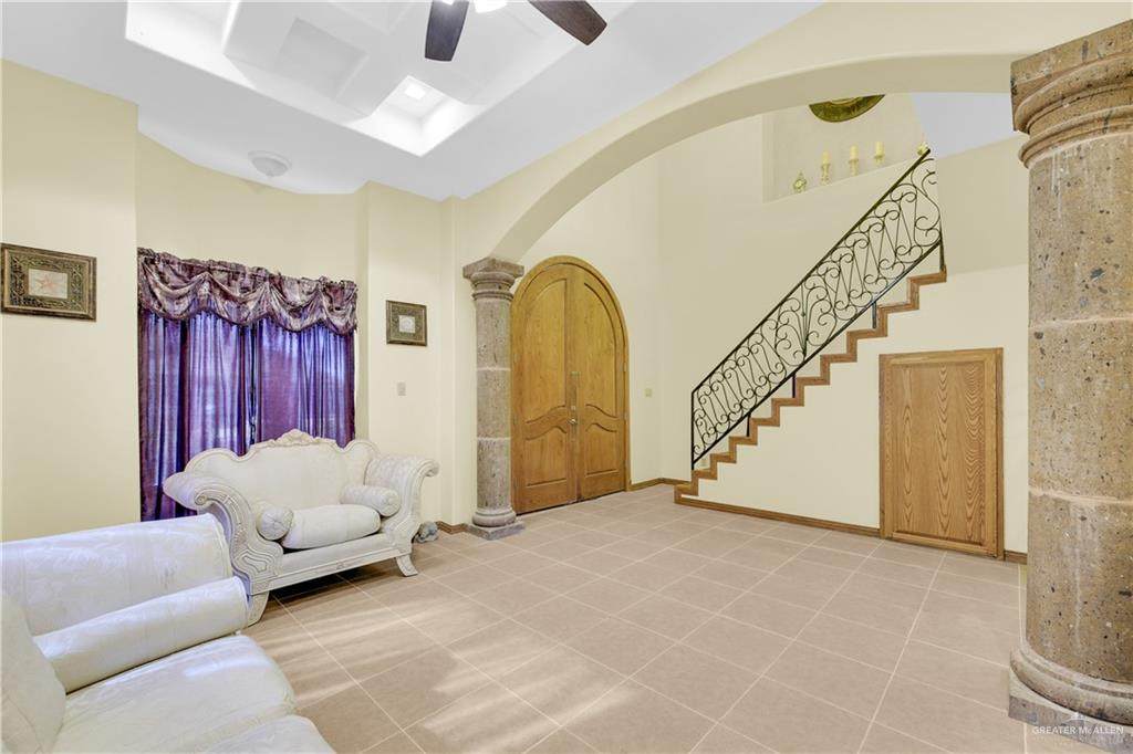 https://bt-photos.global.ssl.fastly.net/mcallen/orig_boomver_1_500169-2.jpg