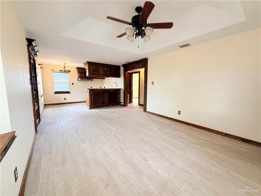 https://bt-photos.global.ssl.fastly.net/mcallen/orig_boomver_1_500418-2.jpg