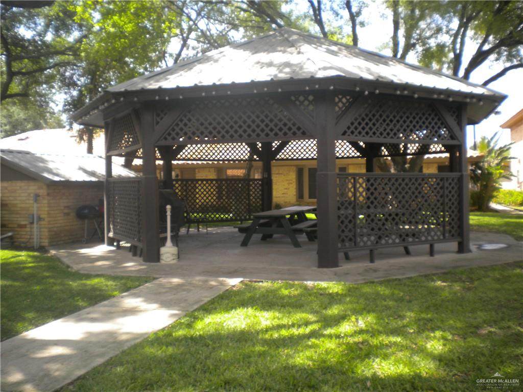https://bt-photos.global.ssl.fastly.net/mcallen/orig_boomver_1_500441-2.jpg