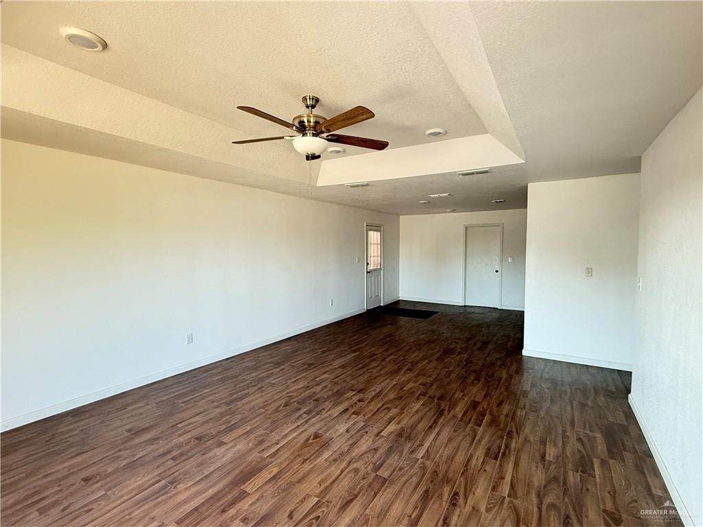 https://bt-photos.global.ssl.fastly.net/mcallen/orig_boomver_1_500531-2.jpg