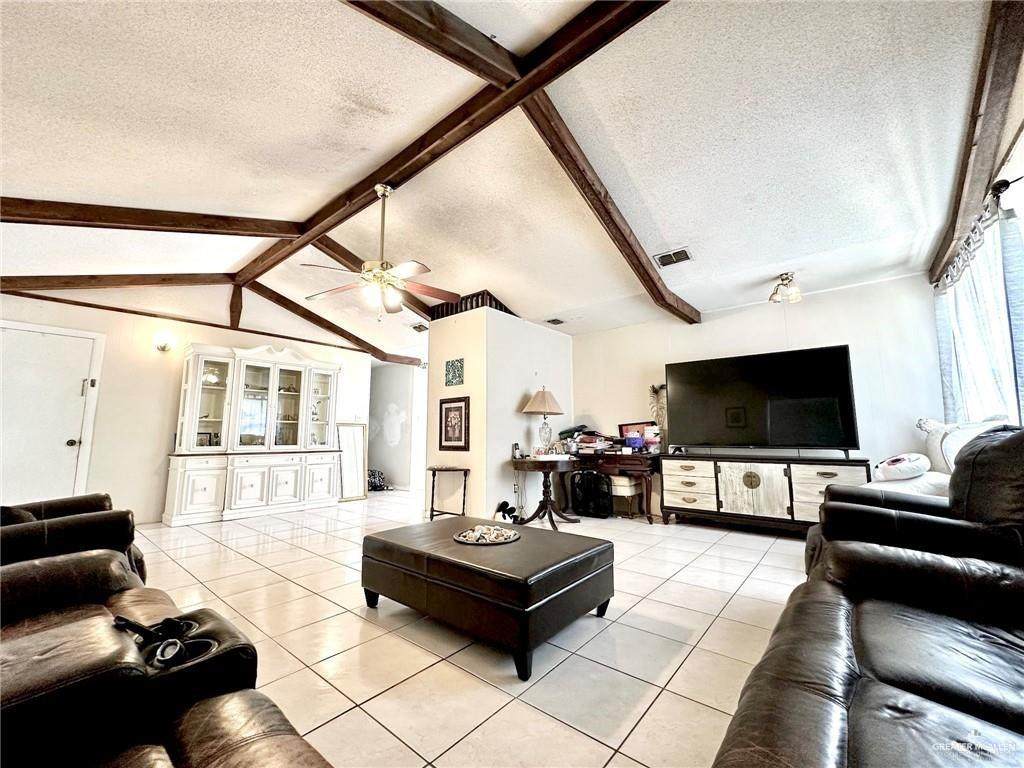https://bt-photos.global.ssl.fastly.net/mcallen/orig_boomver_1_500781-2.jpg