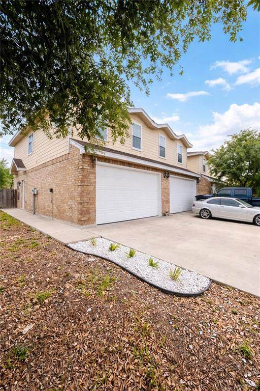 2702 Phoenix - Photo 1