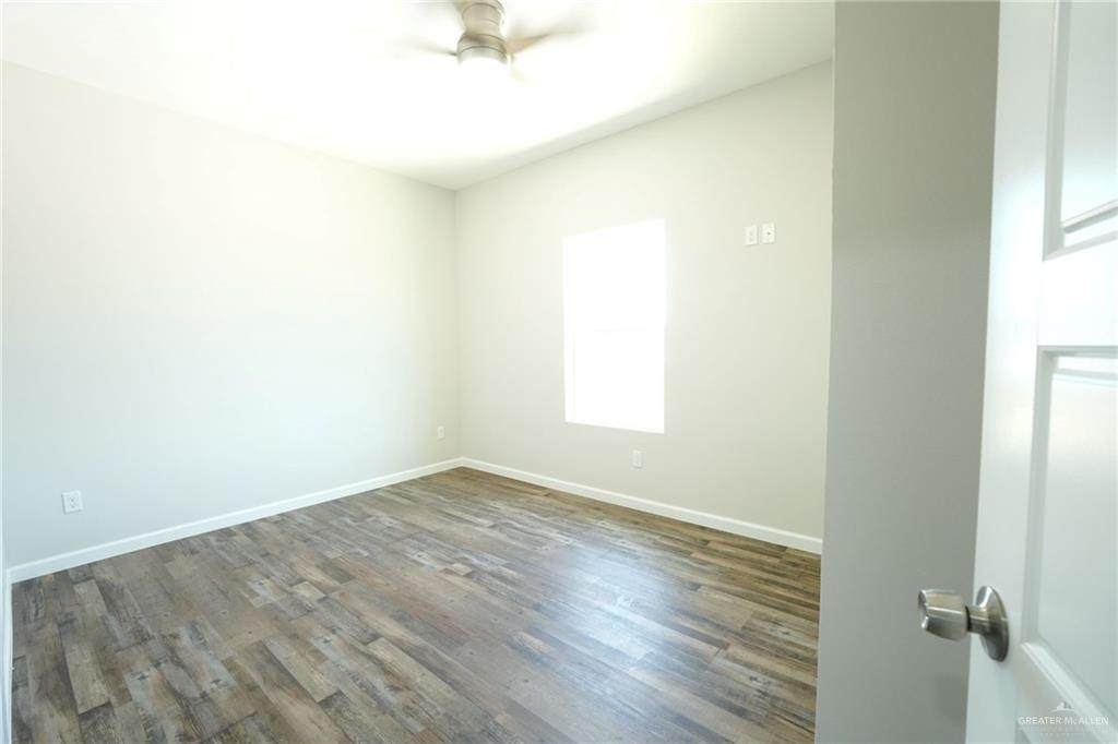 https://bt-photos.global.ssl.fastly.net/mcallen/orig_boomver_1_501313-2.jpg