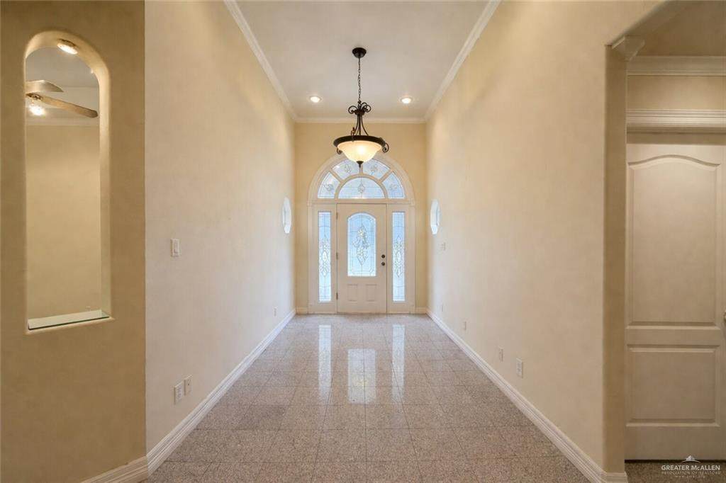 https://bt-photos.global.ssl.fastly.net/mcallen/orig_boomver_1_501364-2.jpg