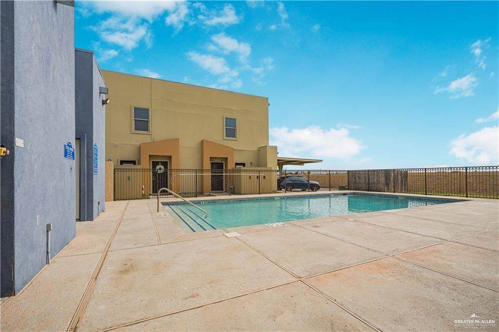 https://bt-photos.global.ssl.fastly.net/mcallen/orig_boomver_1_501422-2.jpg