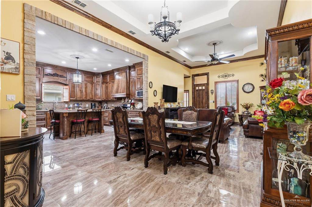 https://bt-photos.global.ssl.fastly.net/mcallen/orig_boomver_1_501515-2.jpg