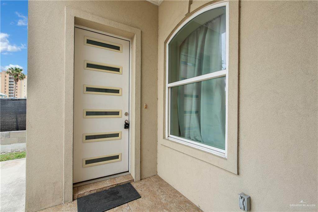 https://bt-photos.global.ssl.fastly.net/mcallen/orig_boomver_1_501702-2.jpg