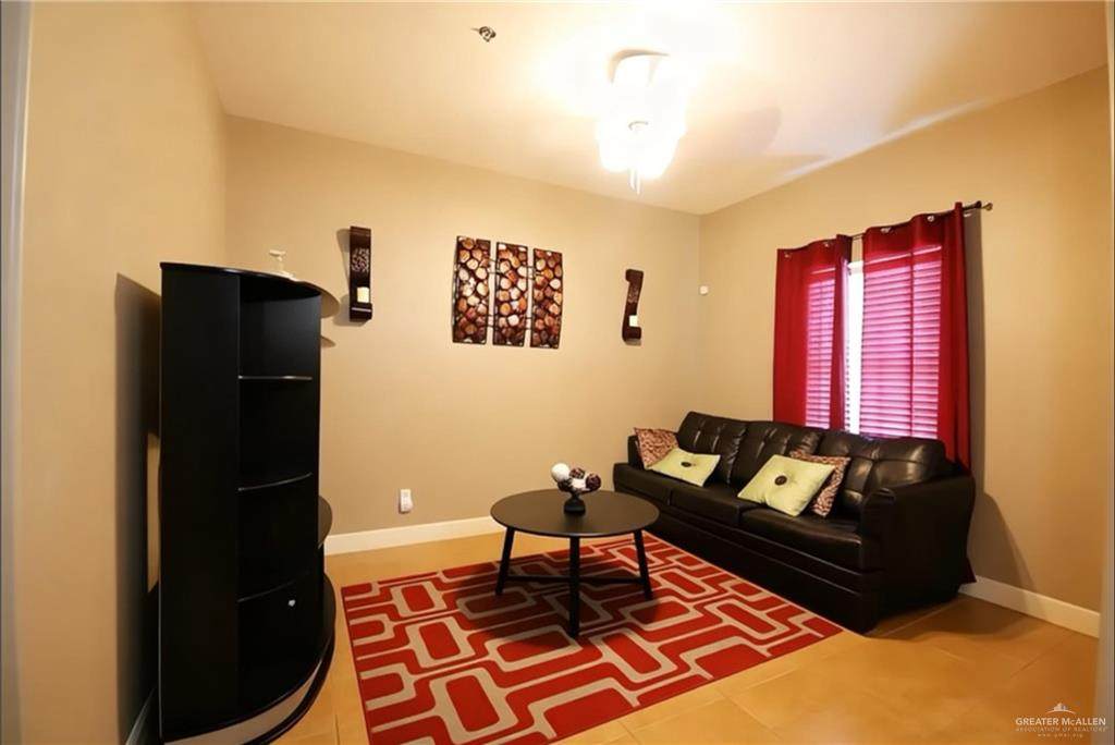 https://bt-photos.global.ssl.fastly.net/mcallen/orig_boomver_1_501722-2.jpg